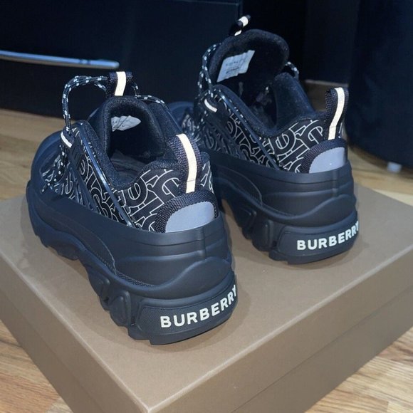 BURBERRY ARTHUR M STORY SNEAKERS Black - Picture 3 of 5
